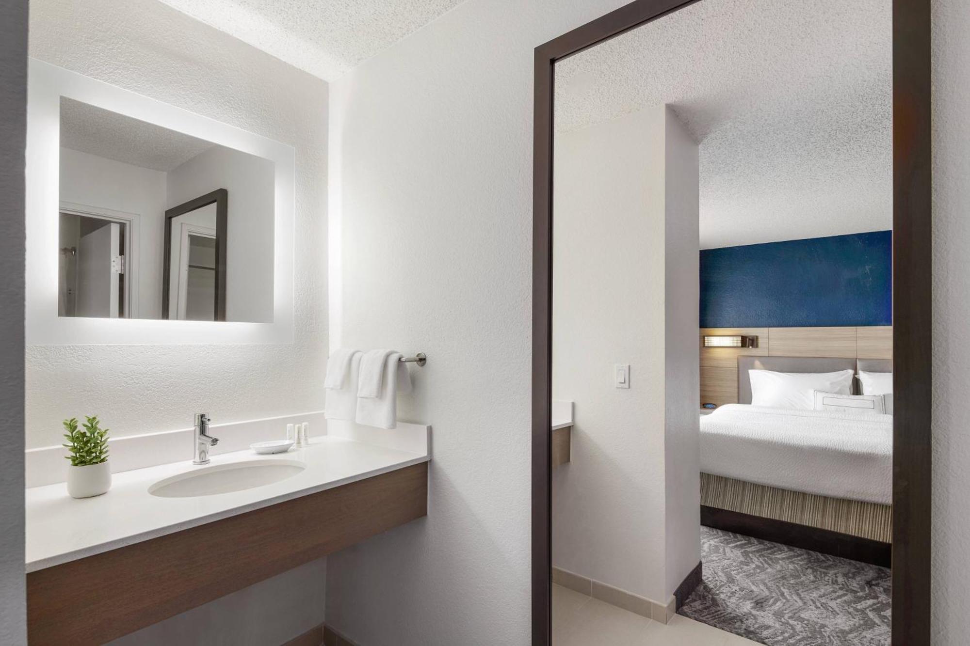 Springhill Suites Tempe At Arizona Mills Mall Exteriör bild